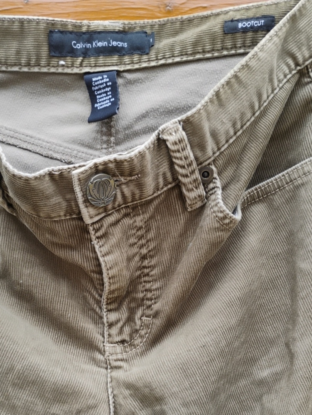 Eddie Bauer CORDUROYS Vintage CALVIN KLEIN, Levi’s CORDUROY VNPLVC